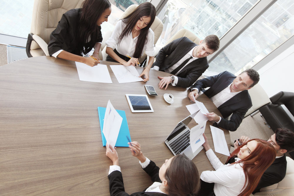 深圳注册外资公司股东要到现场吗？